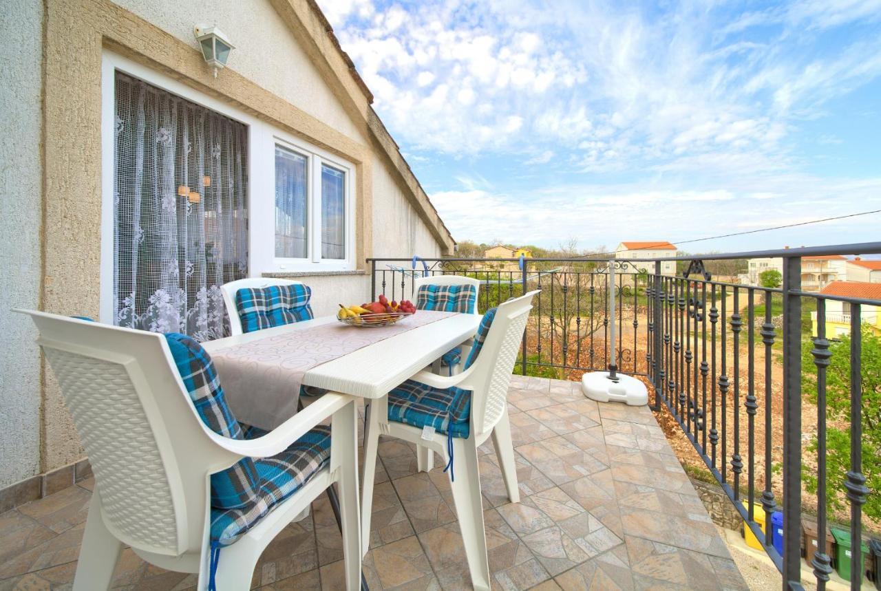 Apartment Mladen Krk Town Εξωτερικό φωτογραφία