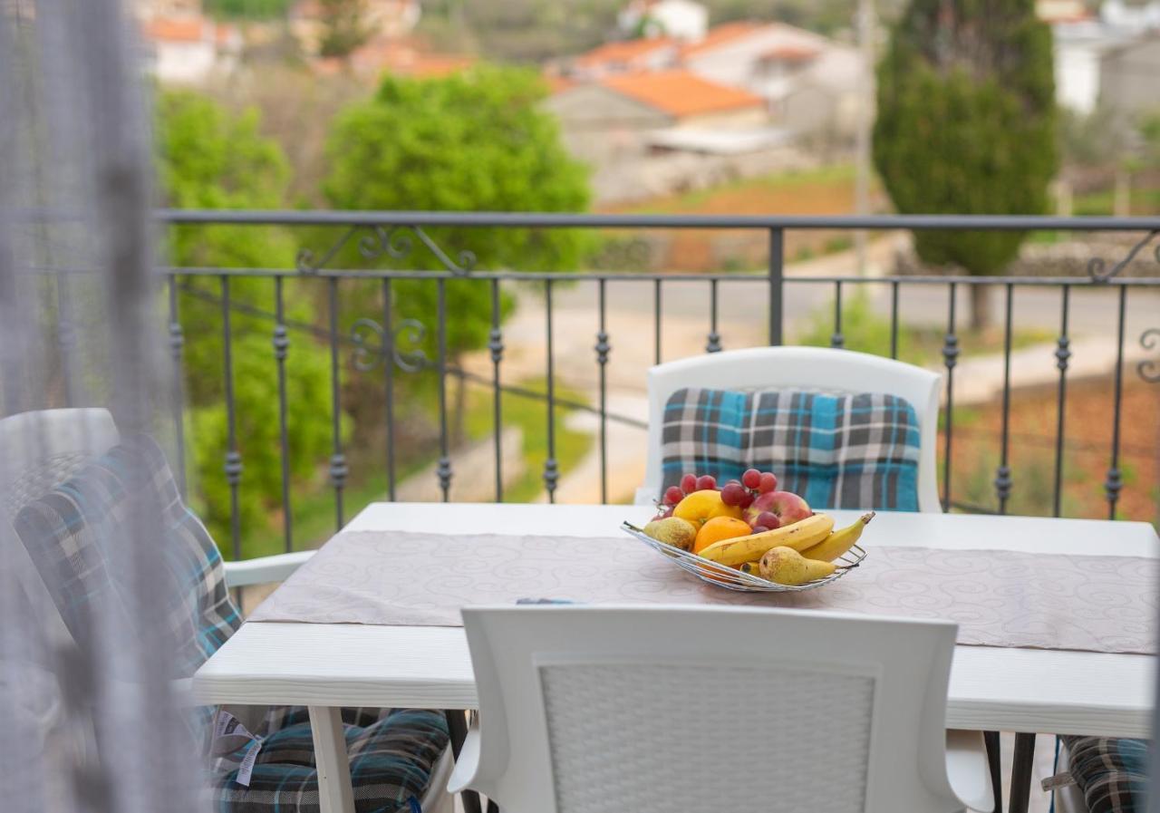Apartment Mladen Krk Town Εξωτερικό φωτογραφία