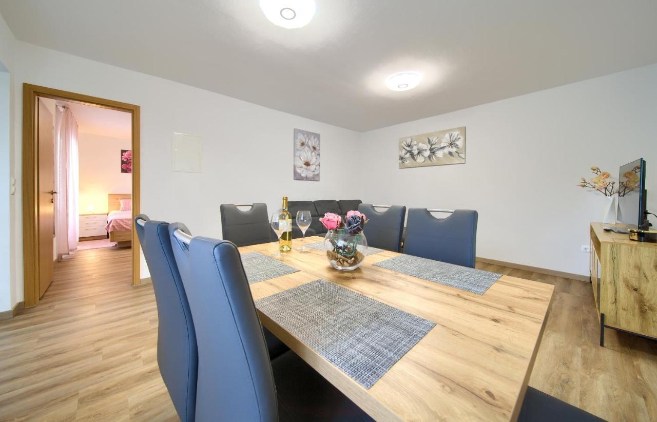 Apartment Mladen Krk Town Εξωτερικό φωτογραφία