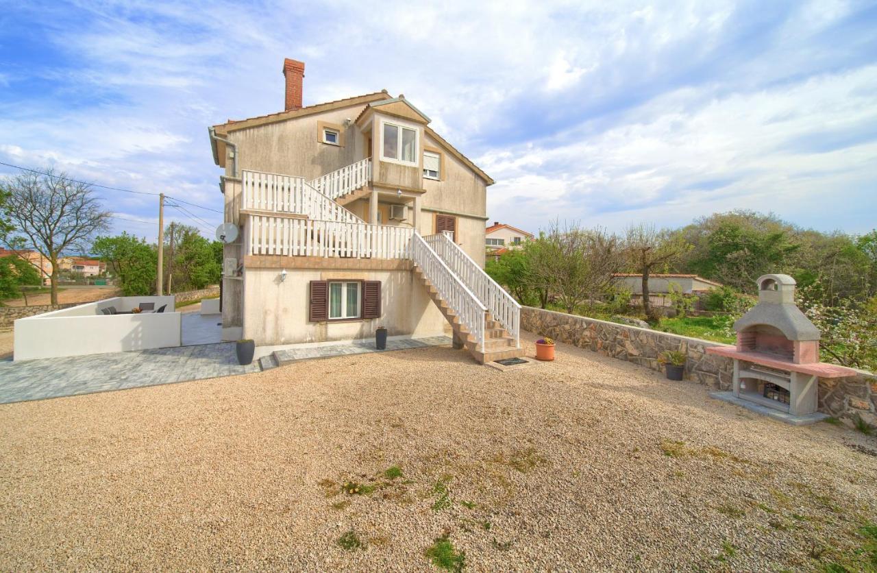 Apartment Mladen Krk Town Εξωτερικό φωτογραφία
